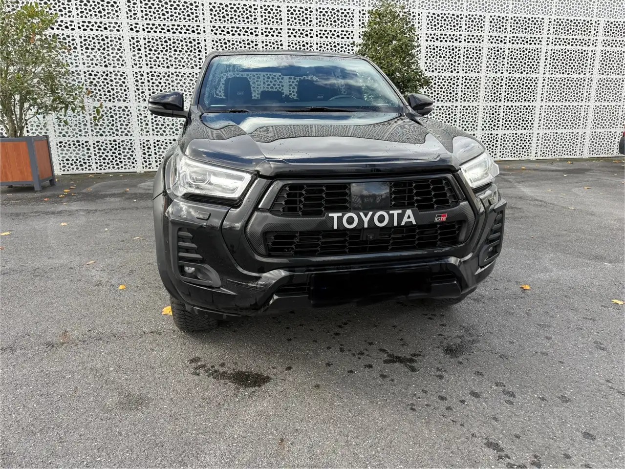 Toyota Hilux DBLE CAB 4WD 2.8L 204 D-4D BVA GR SPORT – Image 12